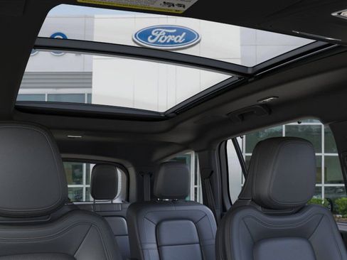 New 2025 Lincoln Aviator Reserve w/ Luxury Package image 22