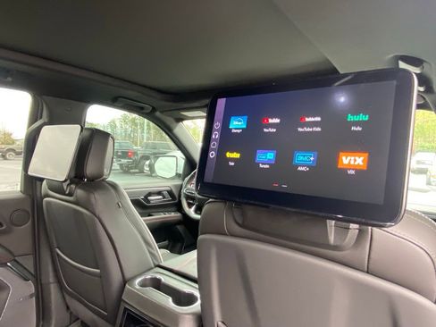 Used 2025 GMC Yukon AT4 Ultimate image 30