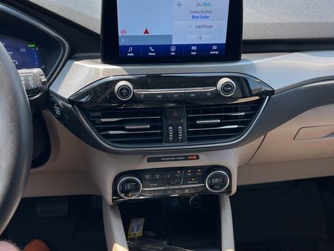 Used 2021 Ford Escape Titanium AWD/4WD image 10