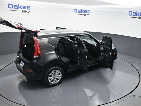 Certified 2022 Kia Soul LX image 54