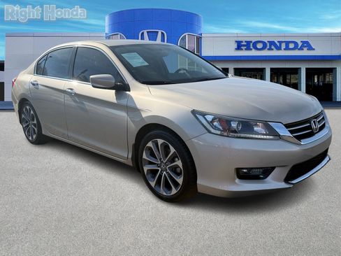 Used 2014 Honda Accord Sport image 9