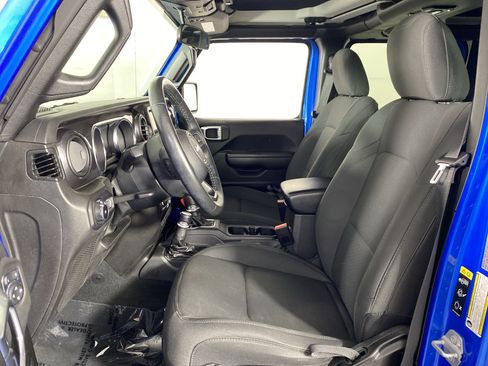 Used 2022 Jeep Wrangler Unlimited Sport AWD/4WD image 16