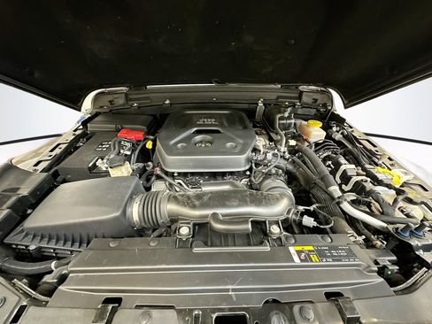 Used 2020 Jeep Wrangler Unlimited Sport image 33