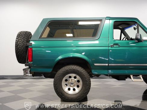 Used 1996 Ford Bronco XLT image 29