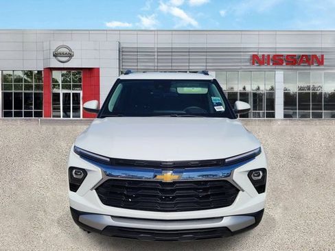 Used 2025 Chevrolet TrailBlazer LT FWD image 10