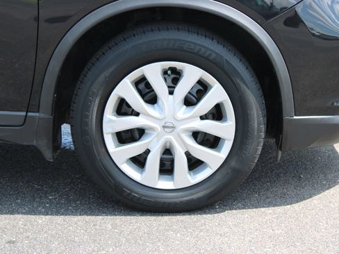 Used 2017 Nissan Rogue S FWD image 12