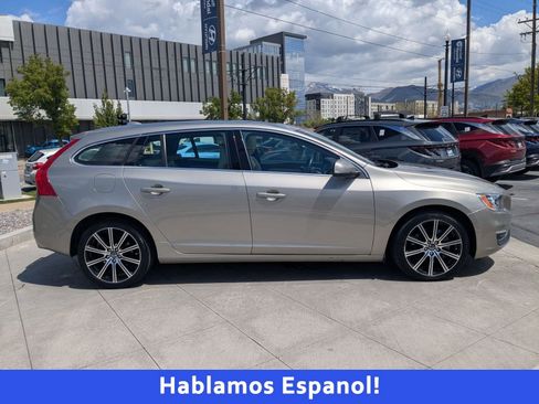 Used 2015 Volvo V60 T5 Premier AWD/4WD image 2
