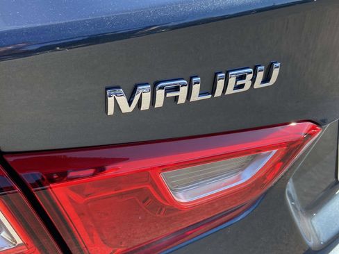 Used 2020 Chevrolet Malibu LS image 28