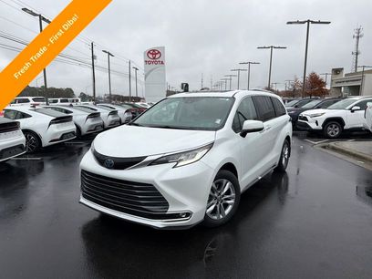 Used 2022 Toyota Sienna Limited