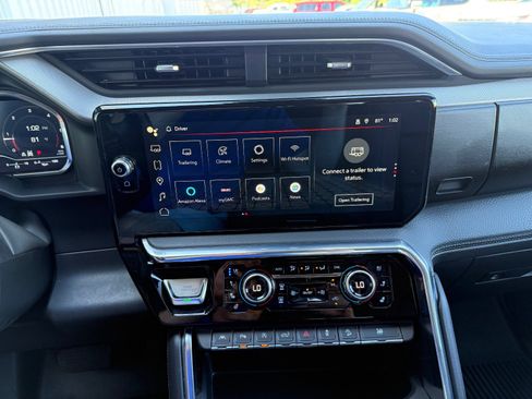 Certified 2024 GMC Sierra 1500 Denali image 29