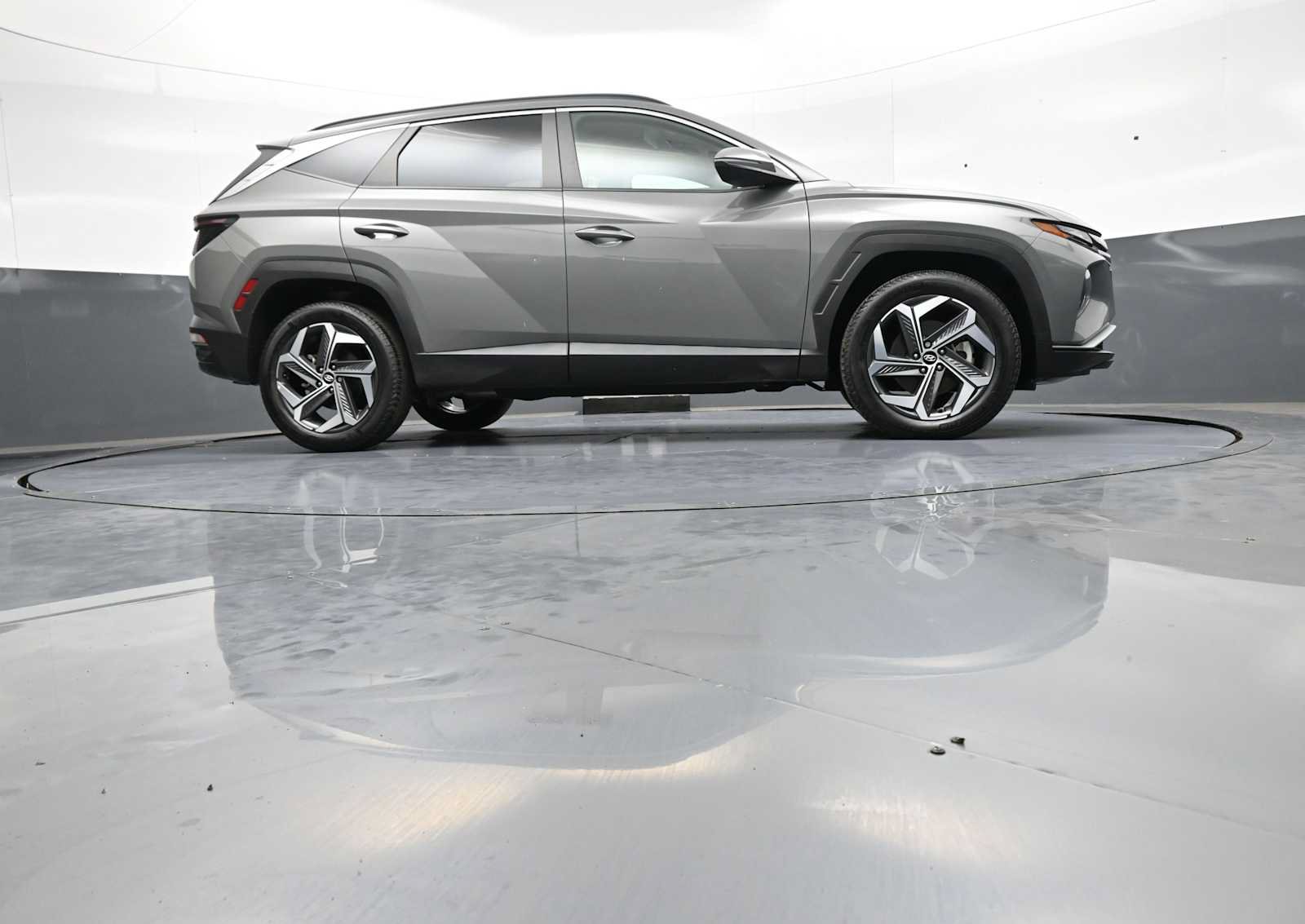 Used 2024 Hyundai Tucson SEL w/ Convenience Package AWD/4WD image 30