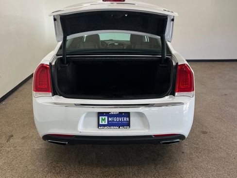 Used 2017 Chrysler 300 Limited AWD/4WD image 4