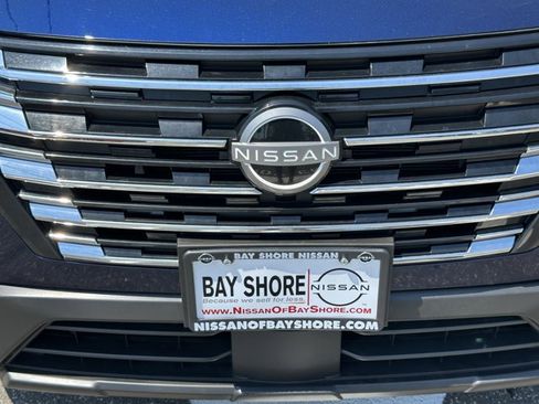 Certified 2025 Nissan Rogue SV AWD/4WD image 29