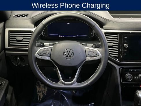 Used 2022 Volkswagen Atlas Cross Sport SE w/ Panoramic Sunroof Package image 9