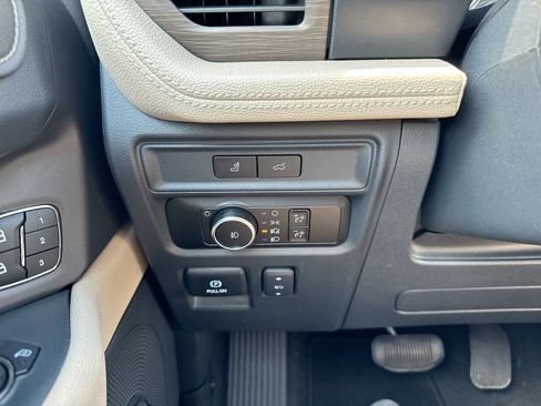 Used 2024 Ford Expedition Max Limited AWD/4WD image 19