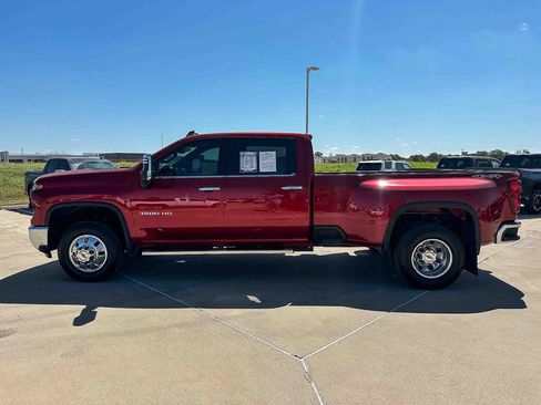 Used 2025 Chevrolet Silverado 3500 LTZ w/ LTZ Plus Package AWD/4WD image 6