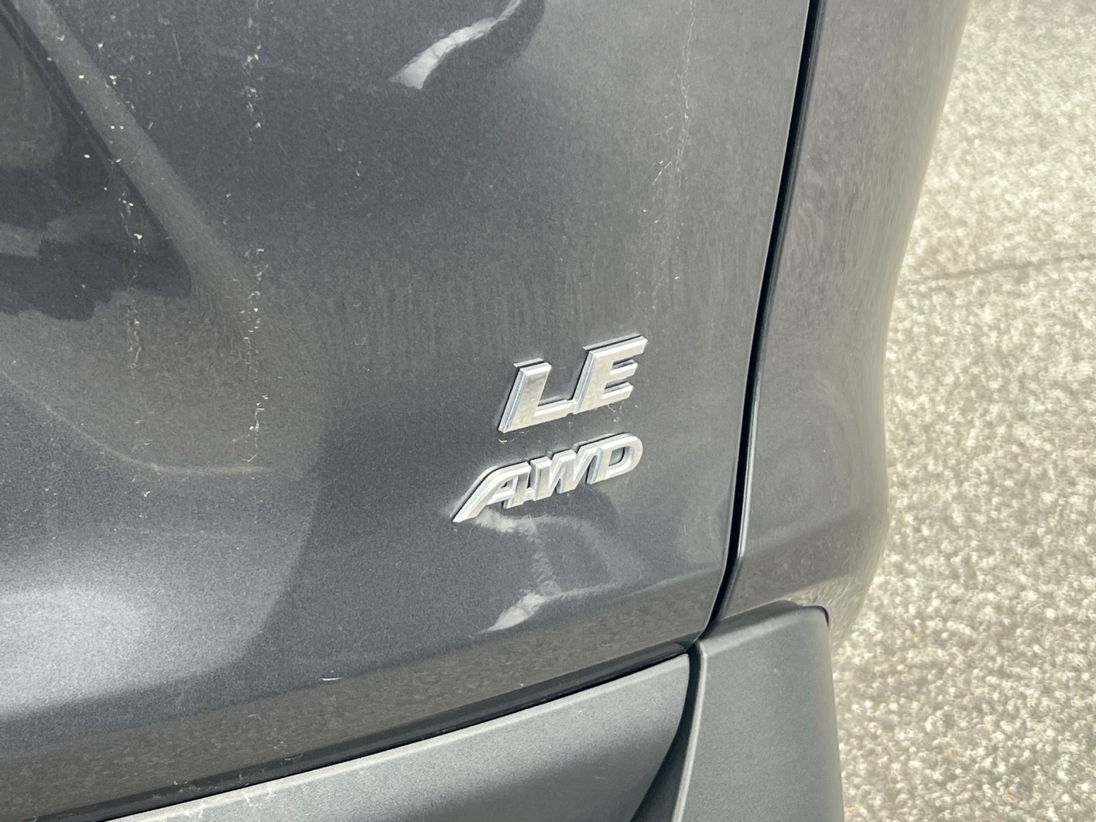 Used 2025 Toyota RAV4 LE AWD/4WD image 27