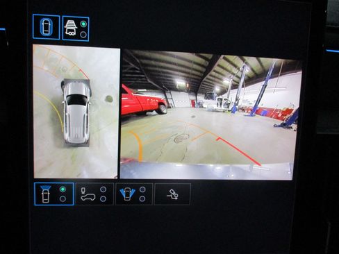 New 2026 GMC Acadia Denali w/ Super Cruise Package image 36