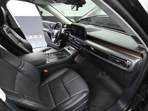 Used 2025 Lincoln Aviator Reserve w/ Jet Appearance Package image 57