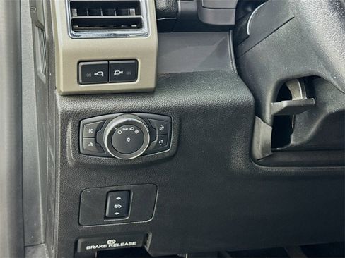 Used 2018 Ford F250 Lariat w/ Lariat Value Package image 10