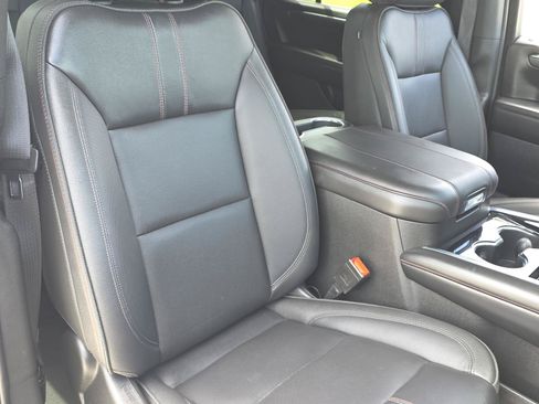 Used 2025 Chevrolet Tahoe RST w/ Comfort Package AWD/4WD image 18
