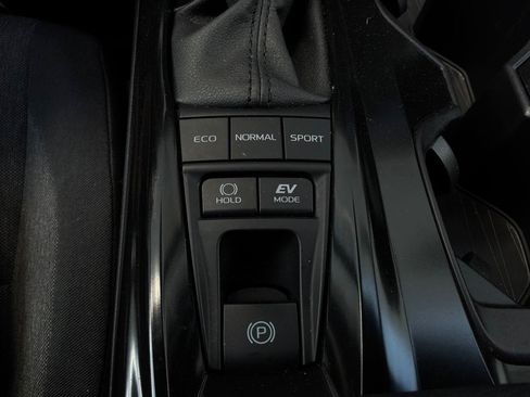 Used 2026 Toyota Camry LE FWD image 24