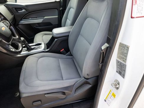 Used 2020 Chevrolet Colorado LT w/ Safety Package RWD image 10