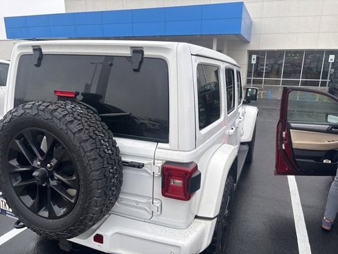 Used 2021 Jeep Wrangler Unlimited Sahara image 7