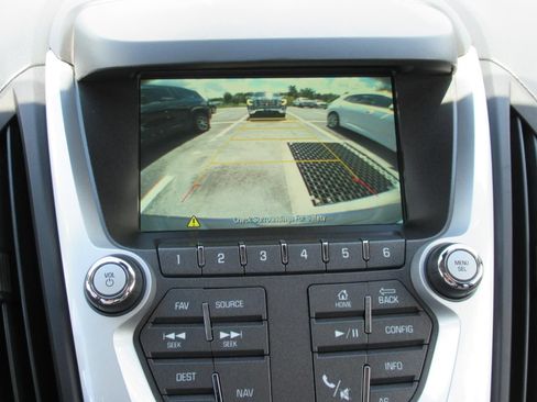 Used 2016 Chevrolet Equinox LT FWD image 29