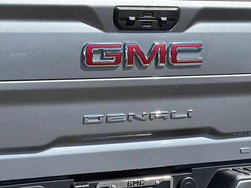 Used 2025 GMC Sierra 3500 Denali w/ Denali Reserve Package AWD/4WD image 46