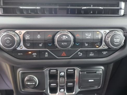 New 2026 Jeep Wrangler Unlimited Rubicon 392 w/ Quick Order Package 27X Moab AWD/4WD image 13