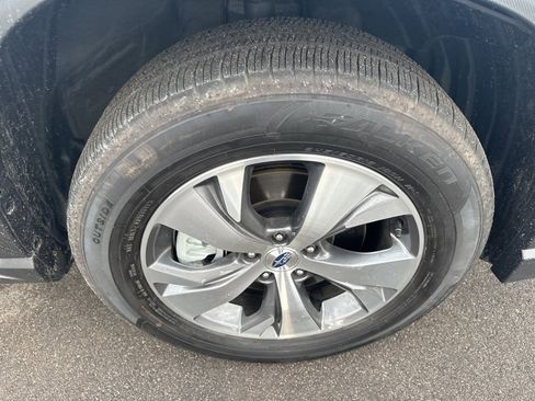 Certified 2025 Subaru Ascent Premium image 33