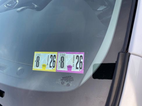 Used 2015 Nissan Sentra S image 9