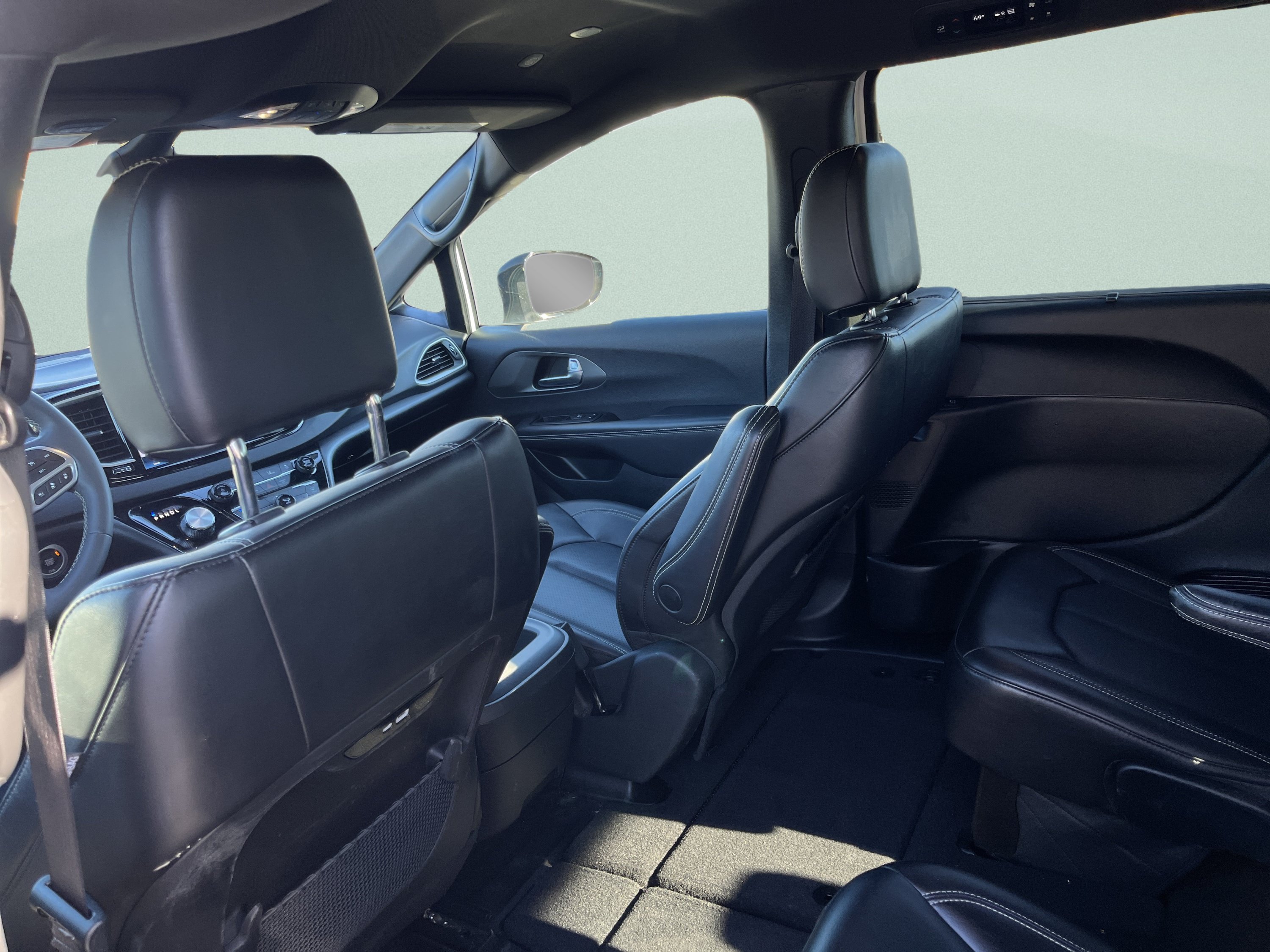 Used 2025 Chrysler Pacifica Select FWD image 22