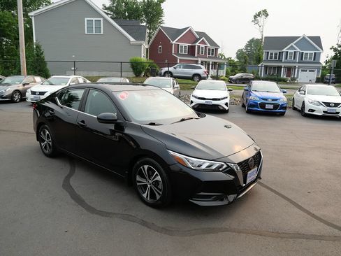Used 2020 Nissan Sentra SV w/ Trunk Package FWD image 2