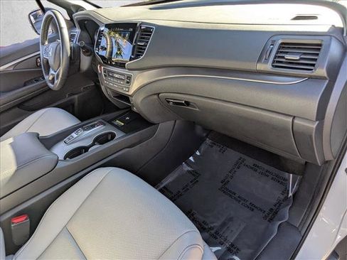 Certified 2025 Honda Passport EX-L image 21