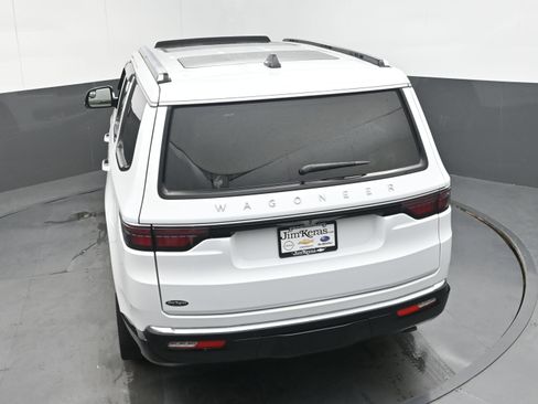 Used 2024 Jeep Wagoneer 4WD w/ Premium Group I image 37