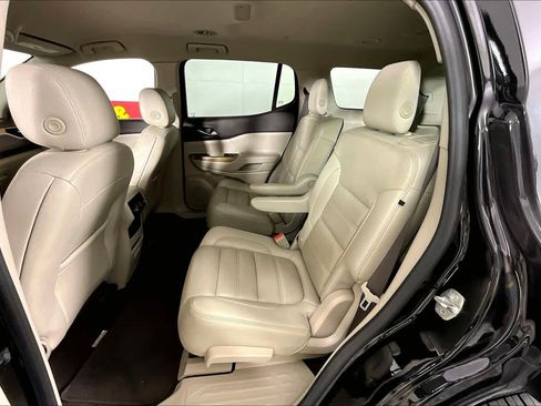 Used 2019 GMC Acadia Denali image 32