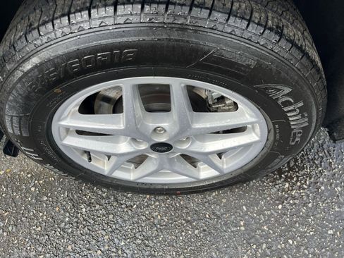 Used 2024 Ford Edge SEL image 30