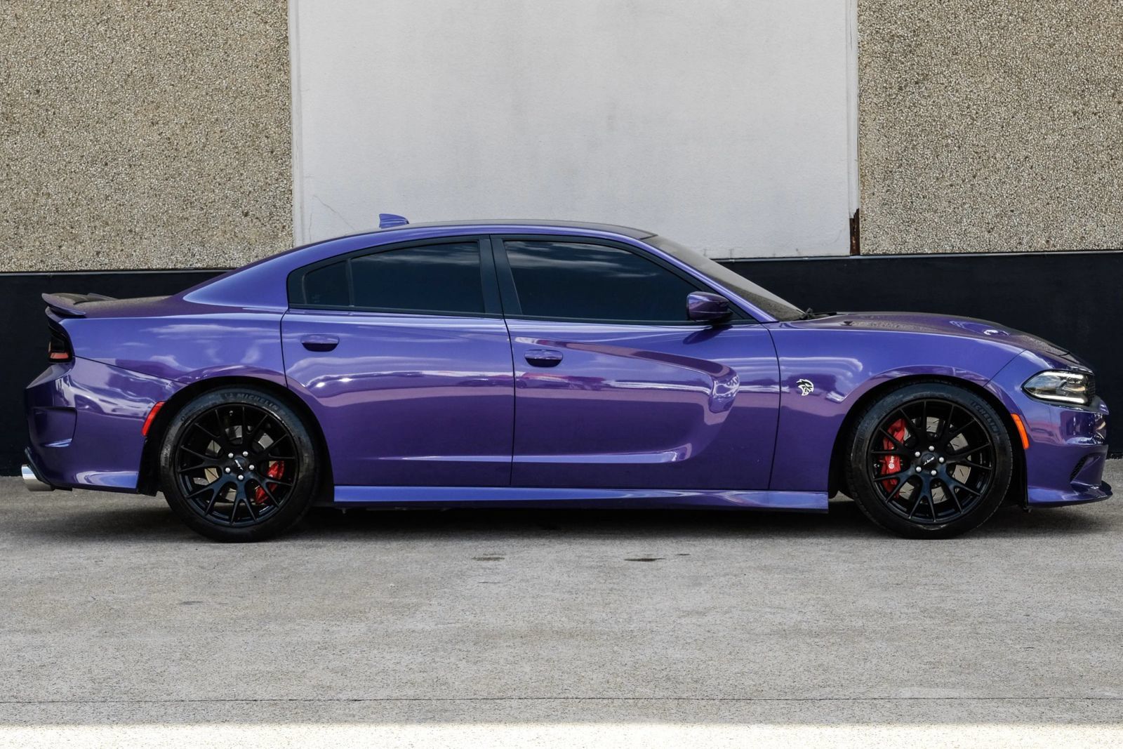 Used 2016 Dodge Charger SRT Hellcat w/ Harman/Kardon Audio Group RWD image 6