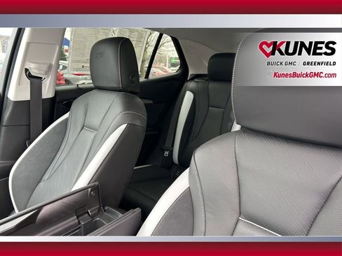 Used 2024 Buick Envision Sport Touring image 19