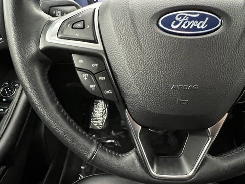 Used 2024 Ford Edge SEL image 32