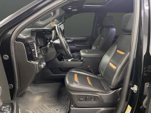 Used 2024 GMC Sierra 2500 AT4 w/ AT4 Premium Plus Package image 4