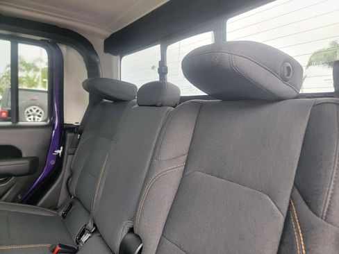 New 2026 Jeep Gladiator Sport image 9