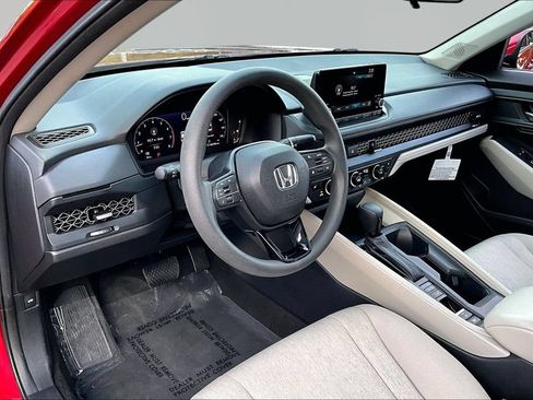 Used 2023 Honda Accord EX image 14