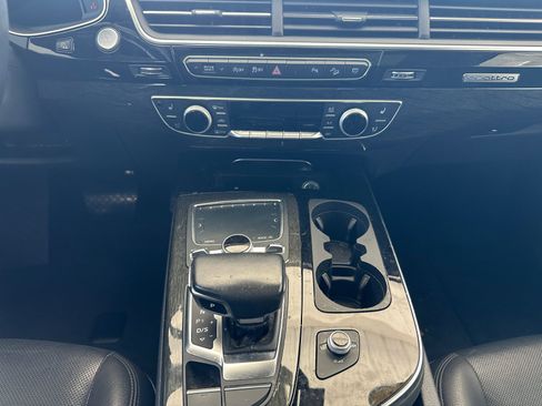 Used 2018 Audi Q7 3.0T Premium Plus AWD/4WD image 12