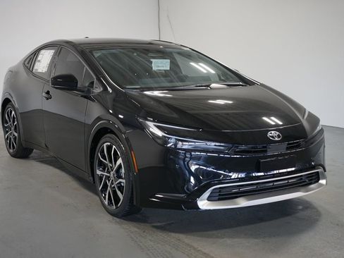 New 2026 Toyota Prius Plug-In Hybrid image 3