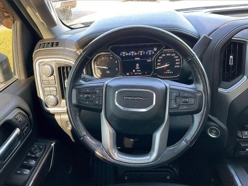 Used 2022 GMC Sierra 2500 Denali w/ Denali Black Diamond Edition image 5