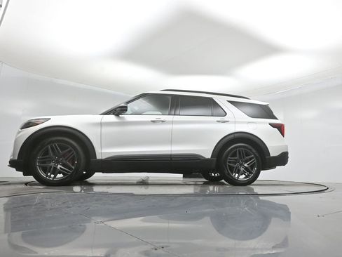 New 2026 Ford Explorer ST w/ Sun And Sound Package image 53