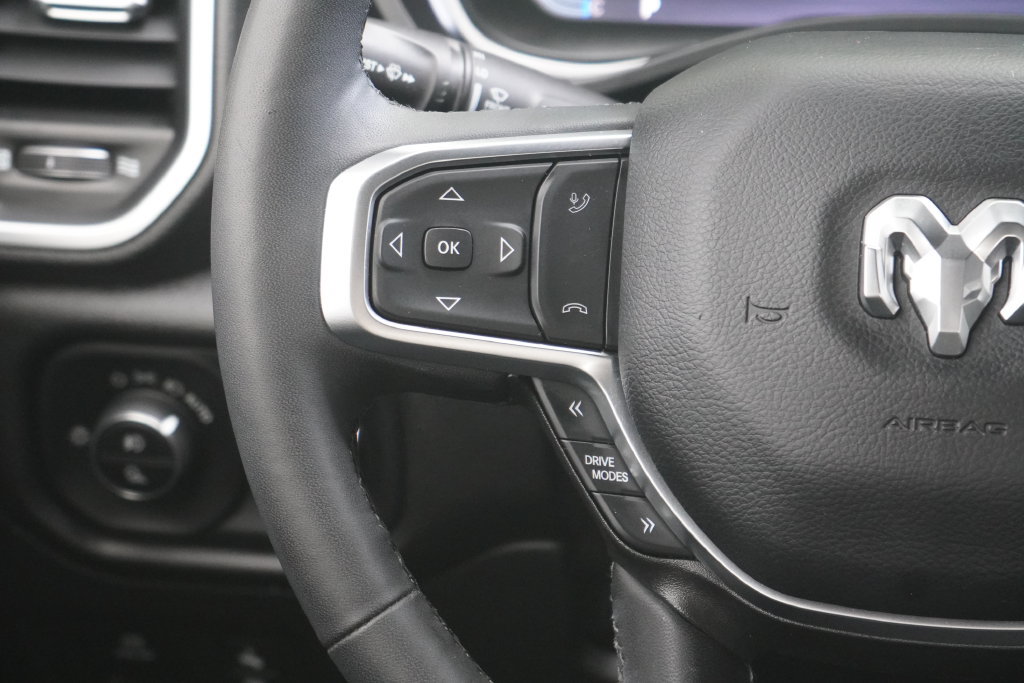 Used 2025 RAM 1500 Big Horn AWD/4WD image 15